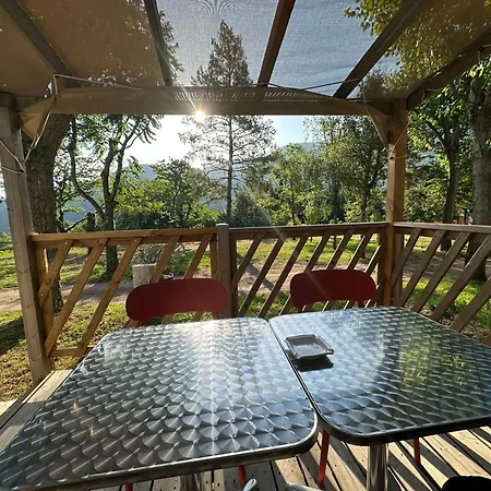Camping L Echo Du Canigou Sahorre